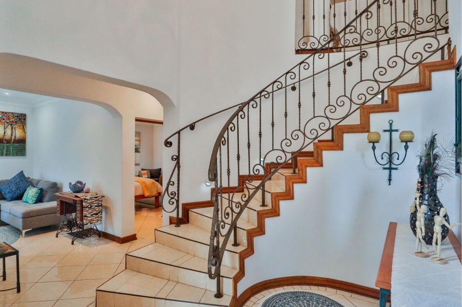 5 Bedroom Property for Sale in Xanadu Eco Park North West